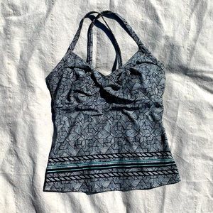Athleta Patterned Tankini Size 34 D/DD- (NWOT)